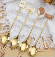 کیفیت مجموعه قاشق و چنگال سیلیکونی حیوانات کاریکاتور 12 طرح زودیاک چینی 304 فولاد ضد زنگ و سیلیکون درجه غذایی رنگ های سفارشی و شخصی کارخانه